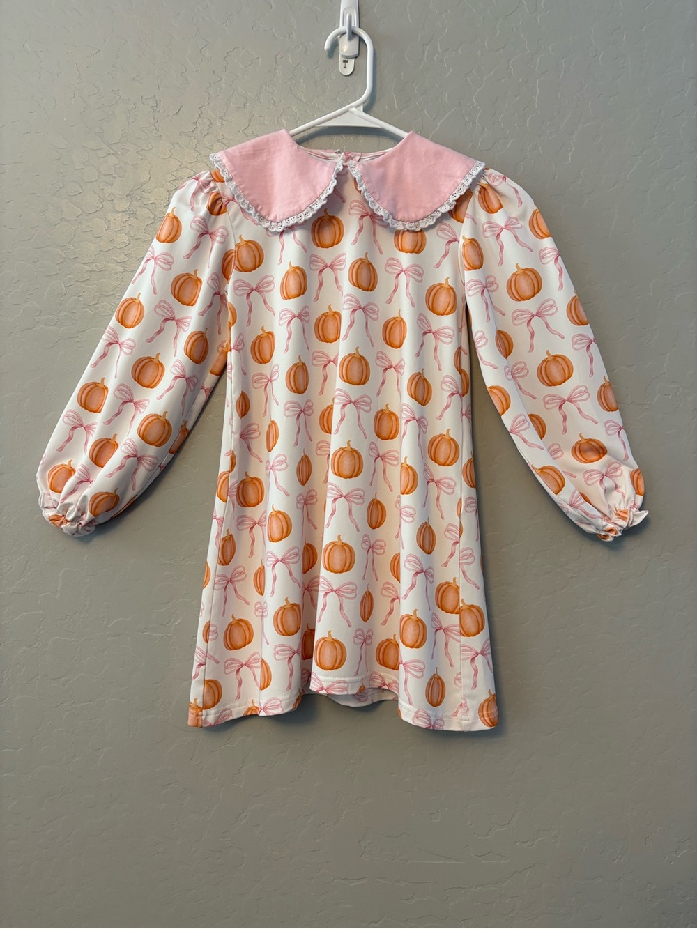 Cecil and Lou pink pumpkin and bows peter pan collar long sleeve dress size 8